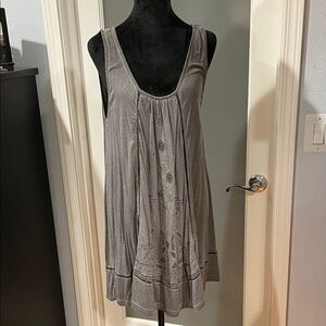 Gray Sleeveless Scoop Neck Women's Tunic Tank Top